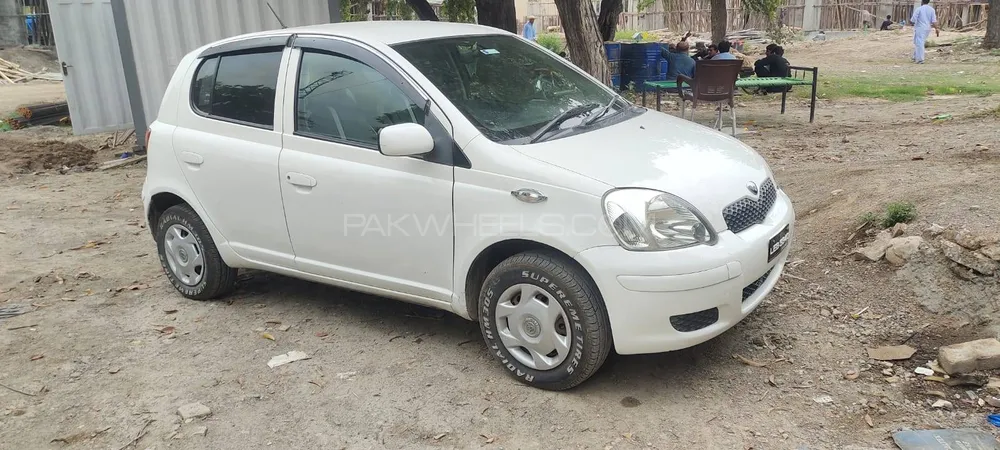 Toyota Vitz 2003 for Sale in Kohat Image-1