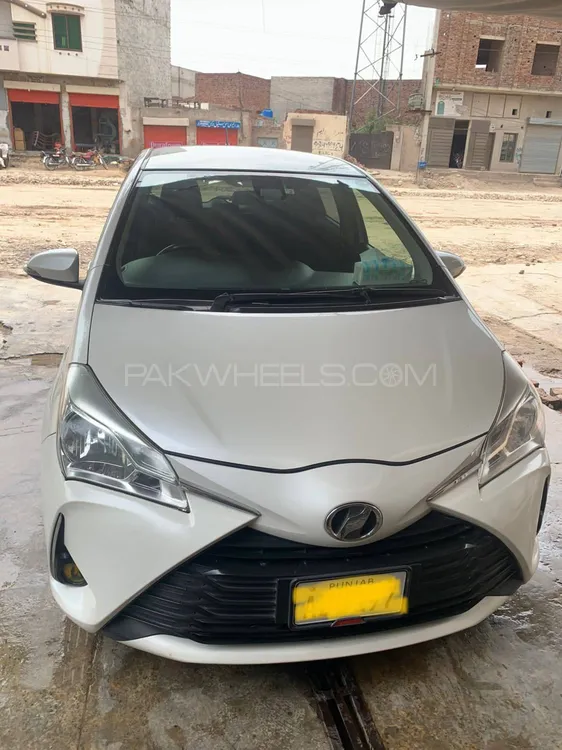 Toyota Vitz 2018 for Sale in Lahore Image-1