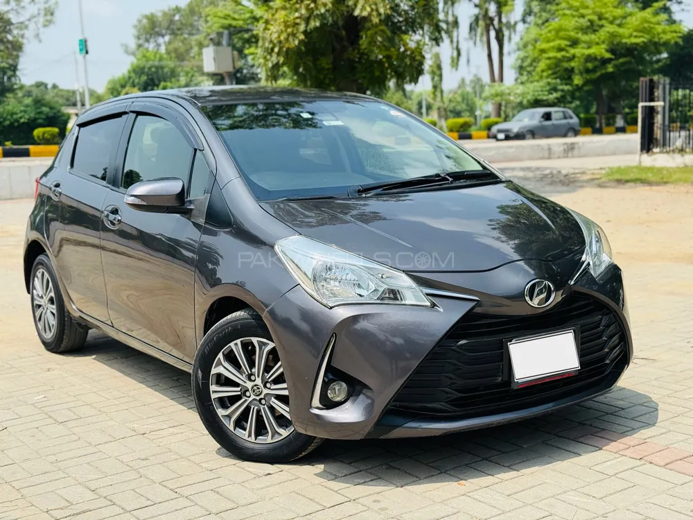 Toyota Vitz 2018 for Sale in Islamabad Image-1