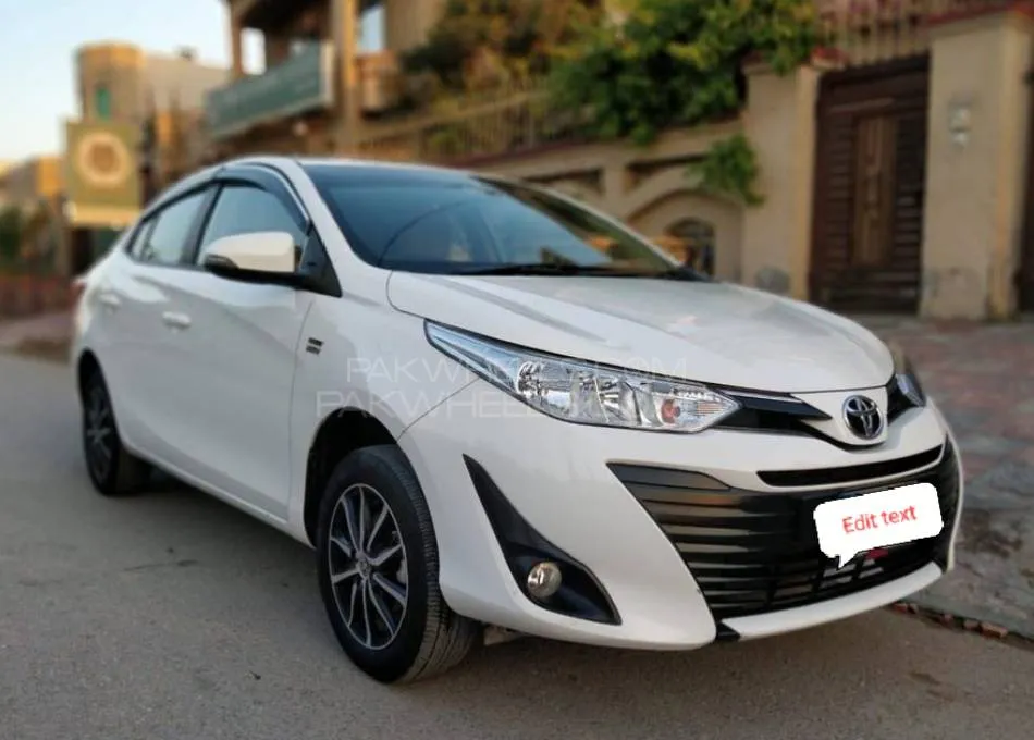Toyota Yaris Sedan 2021 for Sale in Lahore Image-1