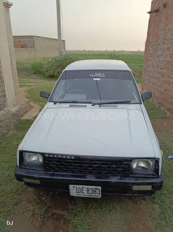 Daihatsu Charade 1982 for Sale in Attock Image-1