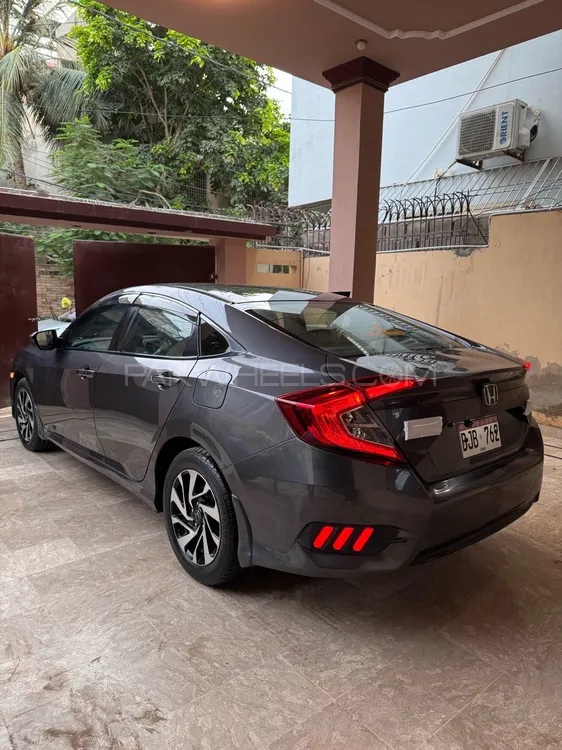 Honda Civic 2017 for Sale in Karachi Image-1