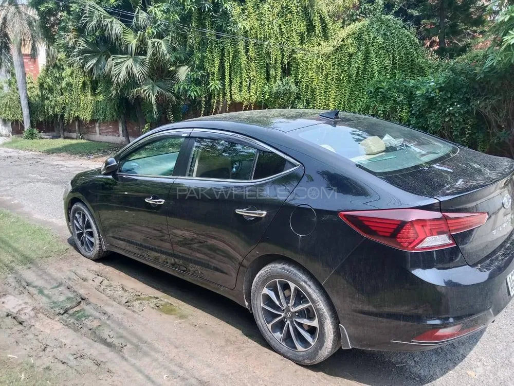 Hyundai Elantra 2021 for Sale in Lahore Image-1