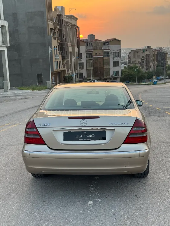 Mercedes Benz E Class 2004 for Sale in Rawalpindi Mercedes Benz E Class 2004 for Sale in Rawalpindi Image-4
