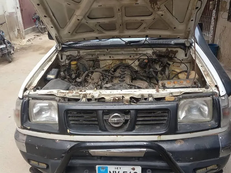 Nissan Navara 2009 for Sale in Karachi Image-1