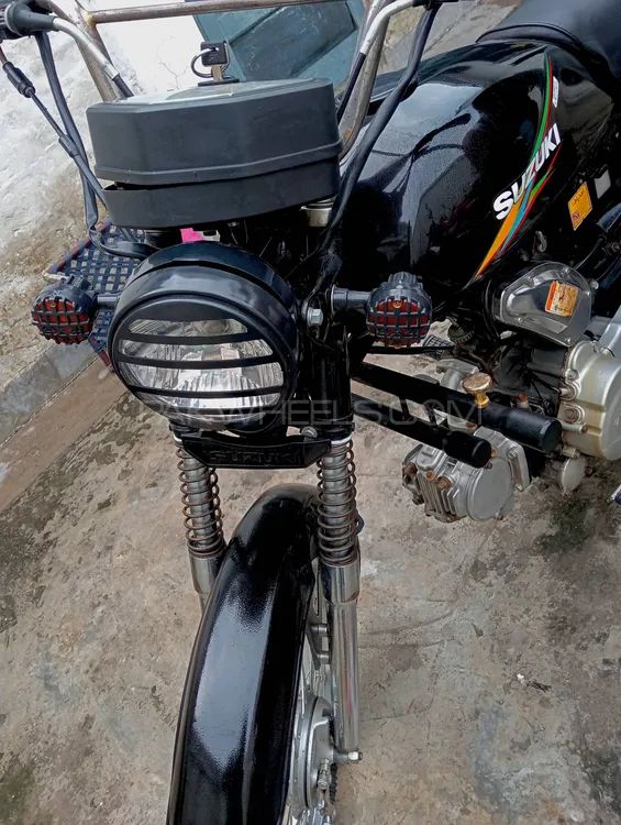 Suzuki 100 2003 for Sale Image-1
