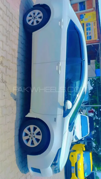 Toyota Corolla 2017 for Sale in Islamabad Image-1