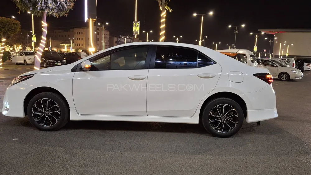 Toyota Corolla 2025 for Sale in Lahore Image-1