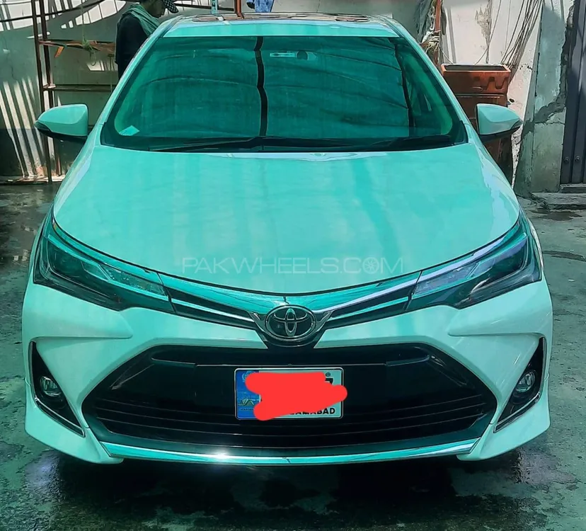 Toyota Corolla 2021 for Sale in Peshawar Image-1