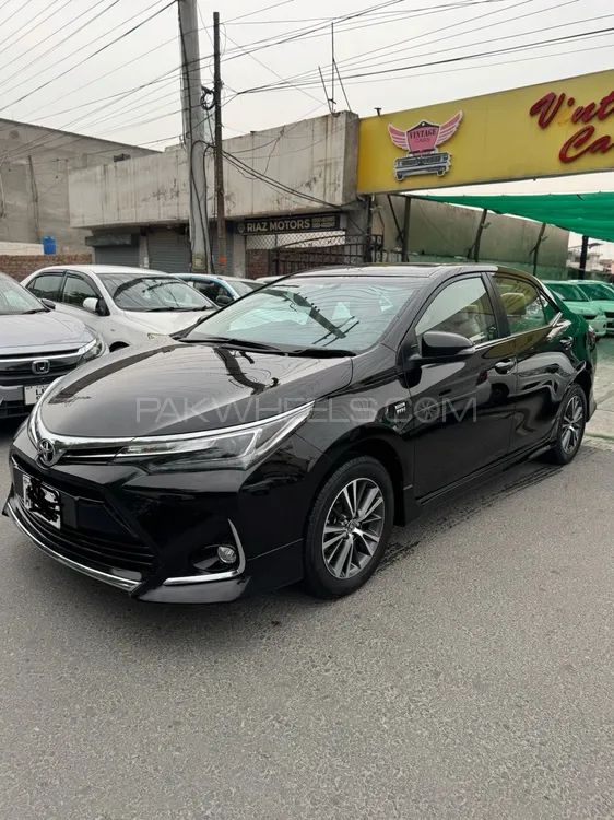 Toyota Corolla 2022 for Sale in Lahore Image-1