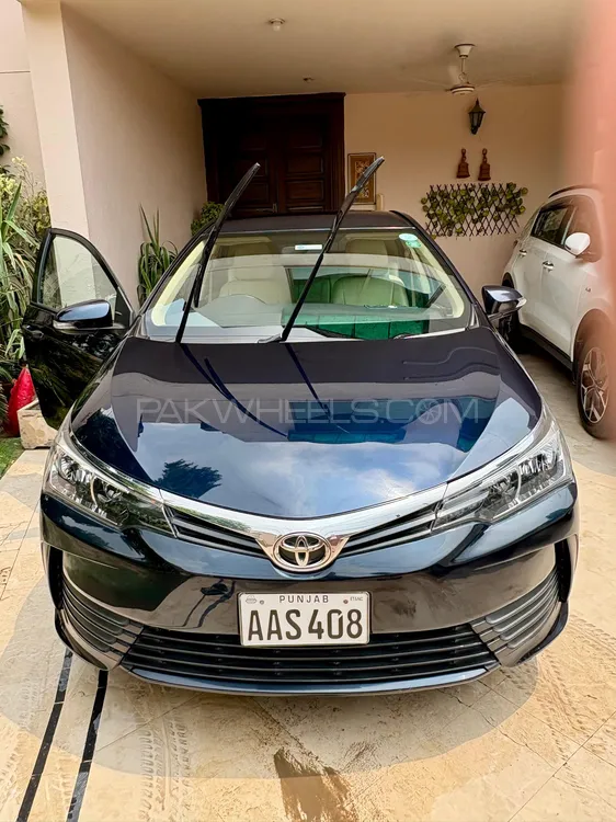 Toyota Corolla 2020 for Sale in Lahore Image-1