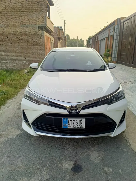Toyota Corolla 2021 for Sale in Peshawar Image-1