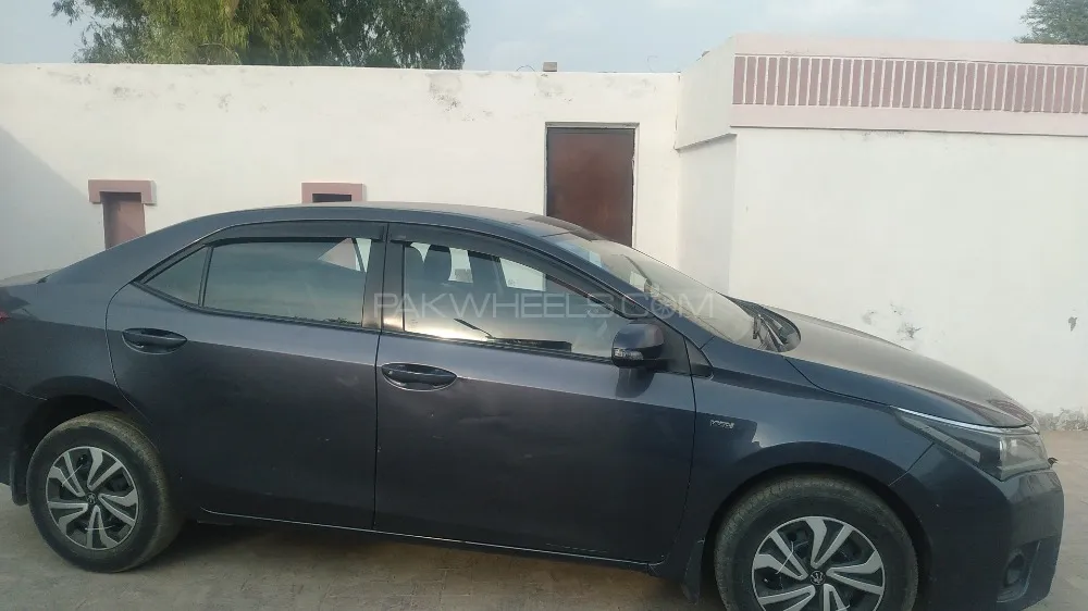 Toyota Corolla 2015 for Sale in Lodhran Image-1