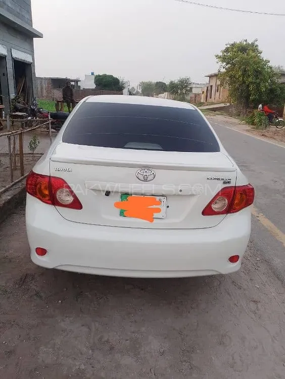 Toyota Corolla 2011 for Sale in Mandi bahauddin Image-1