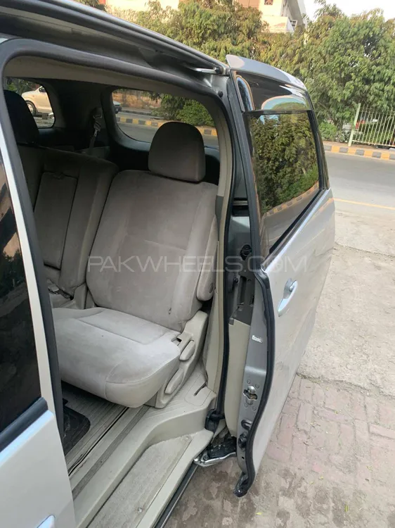 Toyota Estima 2006 for Sale in Islamabad Image-1
