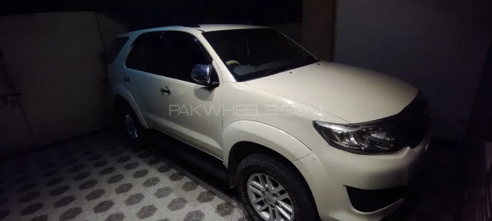 Toyota Fortuner 2014 for Sale in Islamabad Image-1