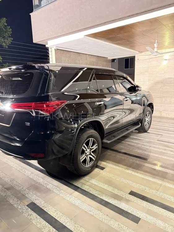 Toyota Fortuner 2022 for Sale in Lahore Image-1