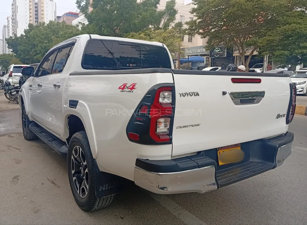 Toyota Hilux 2021 for Sale in Karachi Image-1