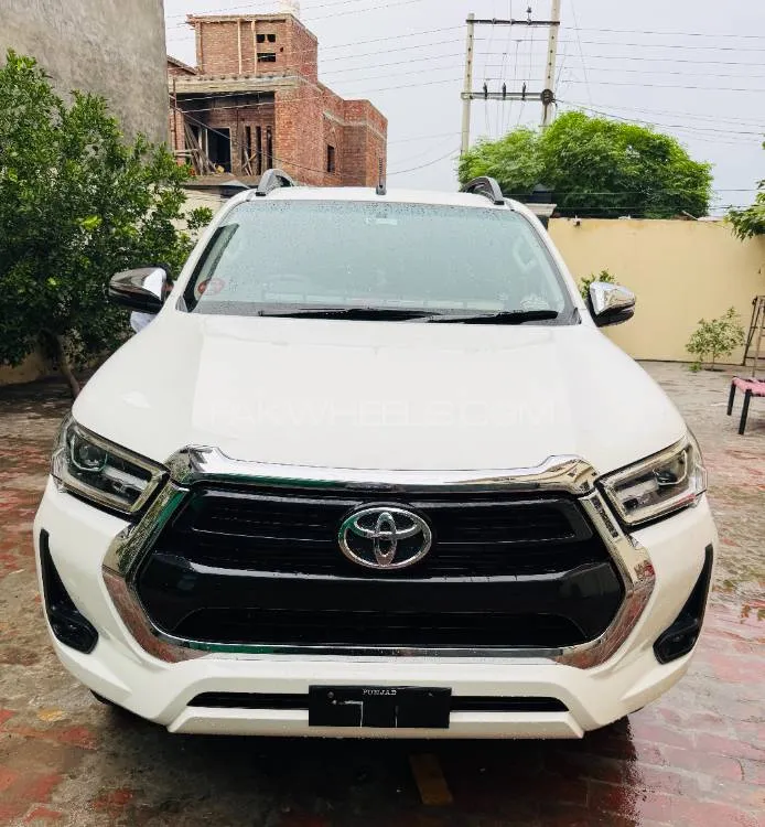 Toyota Hilux 2023 for Sale in Lahore Image-1