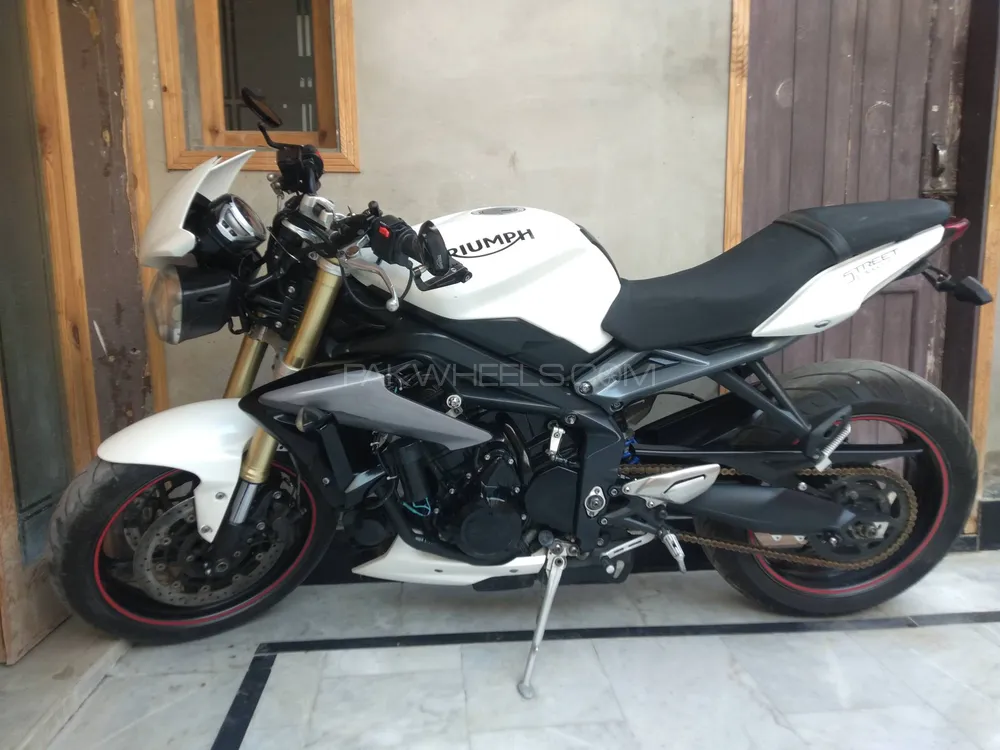 Triumph Street Triple 2017 for Sale Image-1