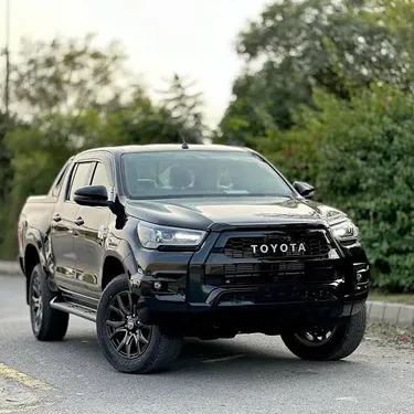 Toyota Hilux Revo GR-S 2025