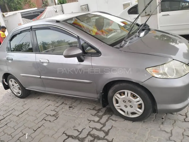 Honda City 2005 for Sale in Faisalabad Image-1