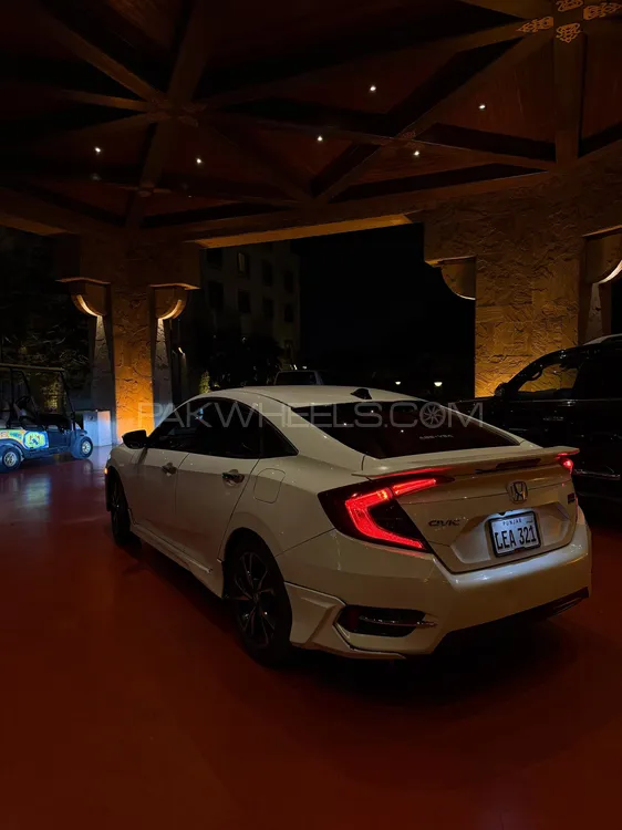 Honda Civic 2016 for Sale in Lahore Image-1