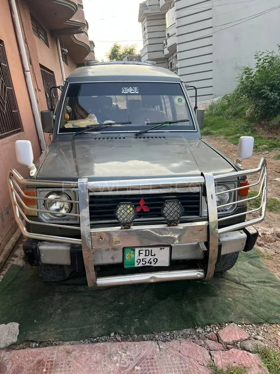 Mitsubishi Pajero 1986 for Sale in Islamabad Image-1
