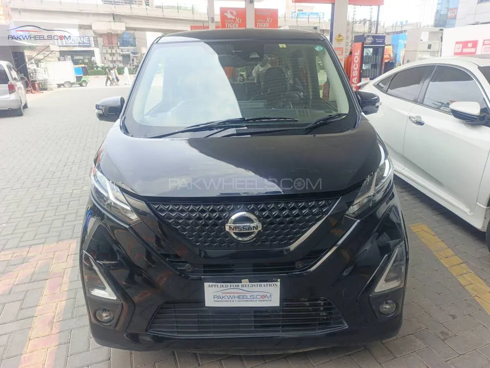 نسان ڈیز 2019 for Sale in لاہور Image-1