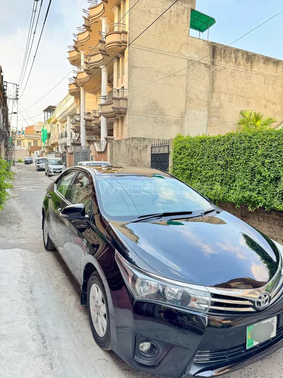 Toyota Corolla 2014 for Sale in Lahore Image-1