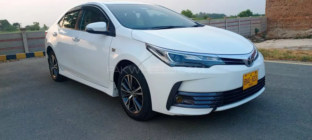 Toyota Corolla 2018 for Sale in Karachi Image-1