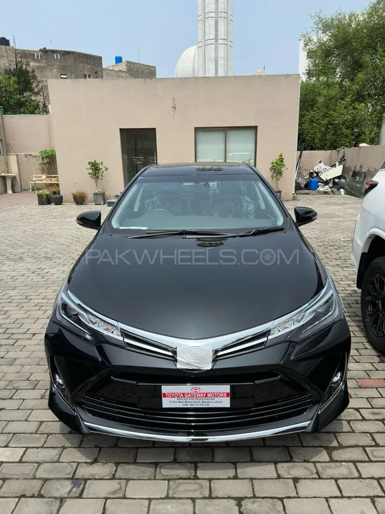 Toyota Corolla 2025 for Sale in Lahore Image-1