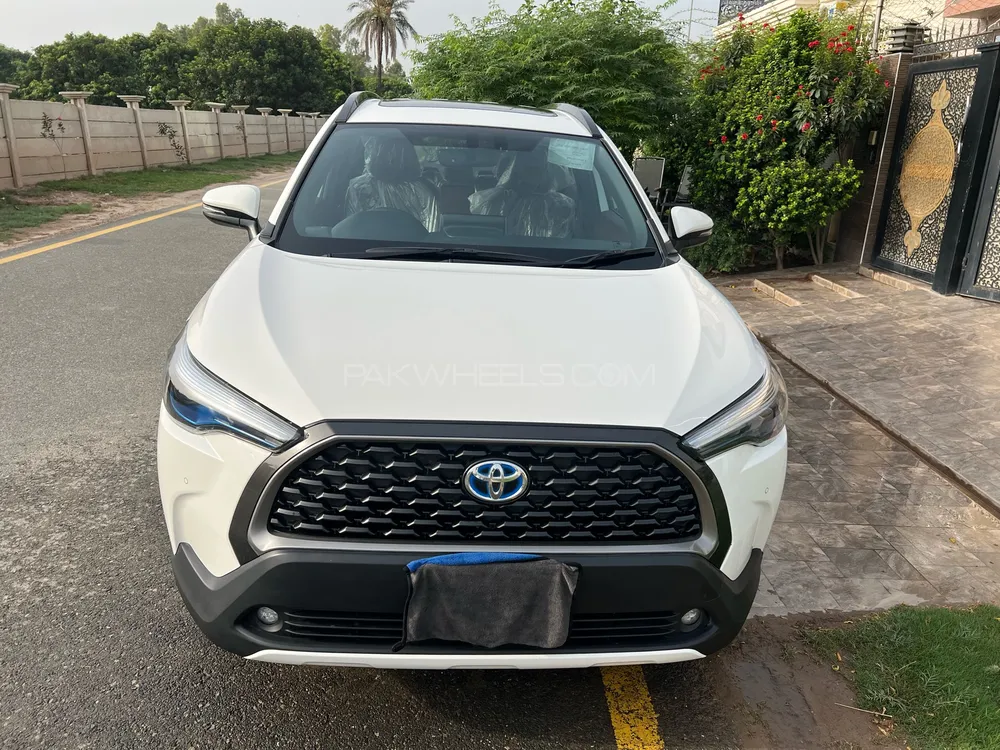 Toyota Corolla Cross 2024 for Sale in Multan Image-1