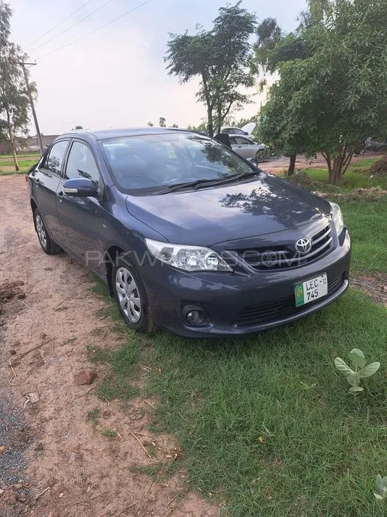 Toyota Corolla 2012 for Sale in Kot Momin Image-1