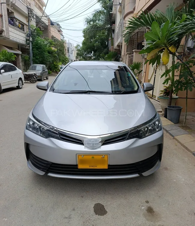 Toyota Corolla 2017 for Sale in Karachi Image-1