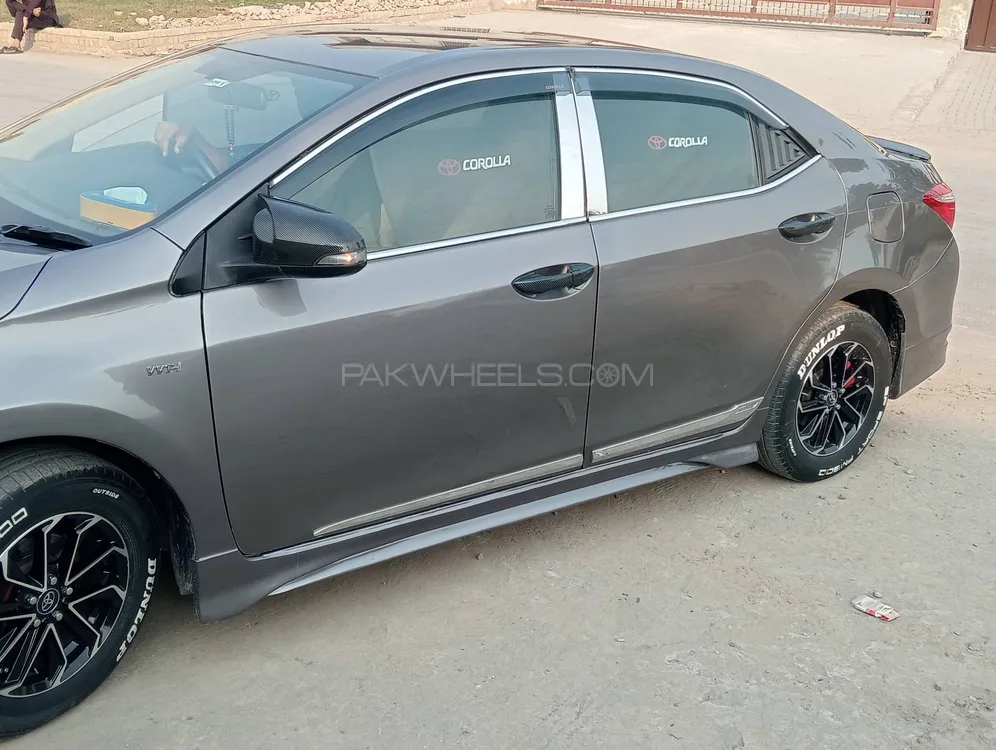 Toyota Corolla 2014 for Sale in Lahore Image-1