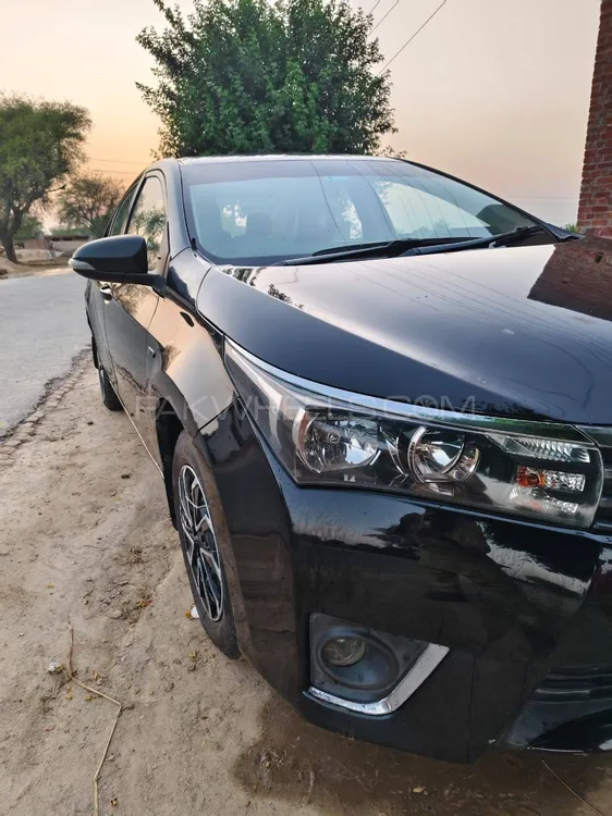 Toyota Corolla 2015 for Sale in Chichawatni Image-1