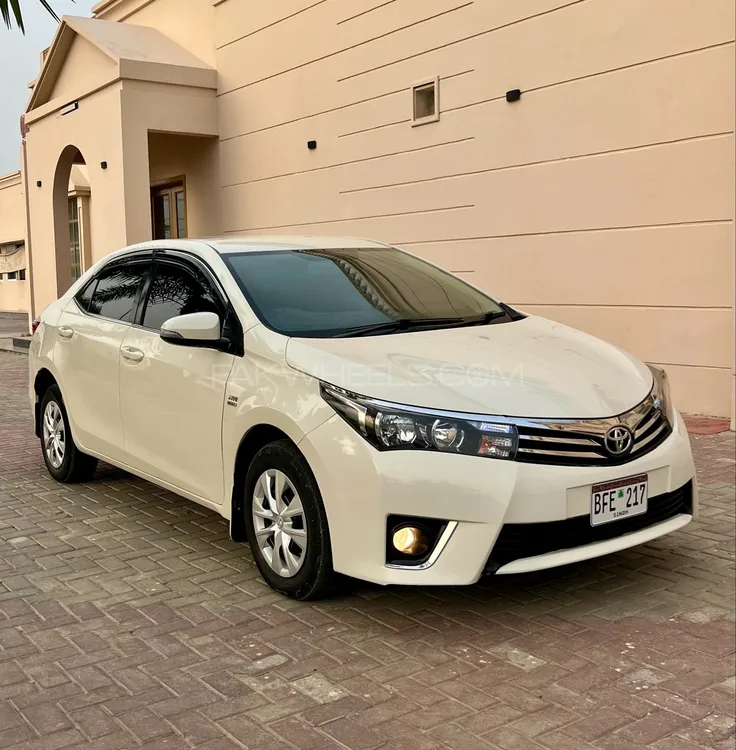 Toyota Corolla 2016 for Sale in Multan Image-1