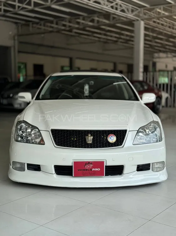 Toyota Crown 2005 for Sale in Peshawar Image-1