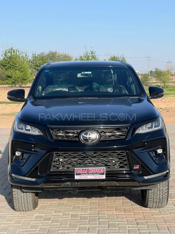 Toyota Fortuner 2024 for Sale in Mian Wali Image-1