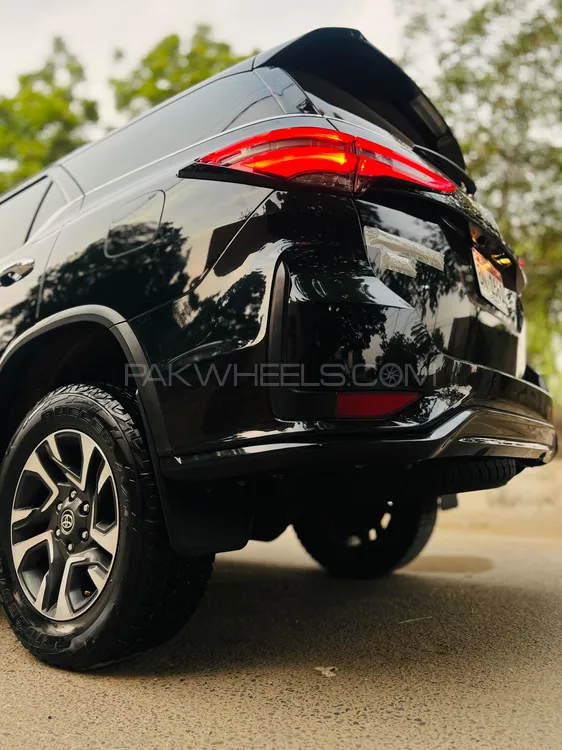 Toyota Fortuner 2022 for Sale in Karachi Image-1