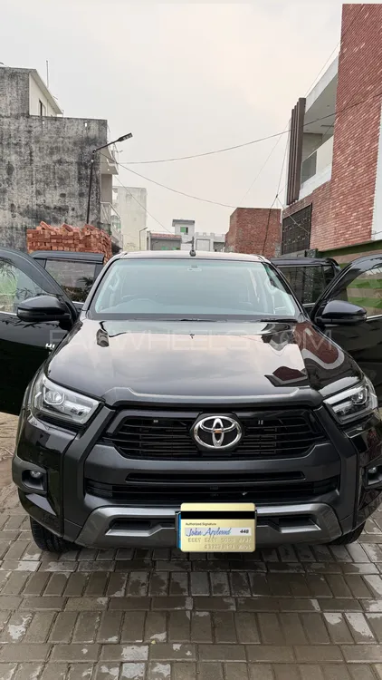 Toyota Hilux 2022 for Sale in Sialkot Image-1