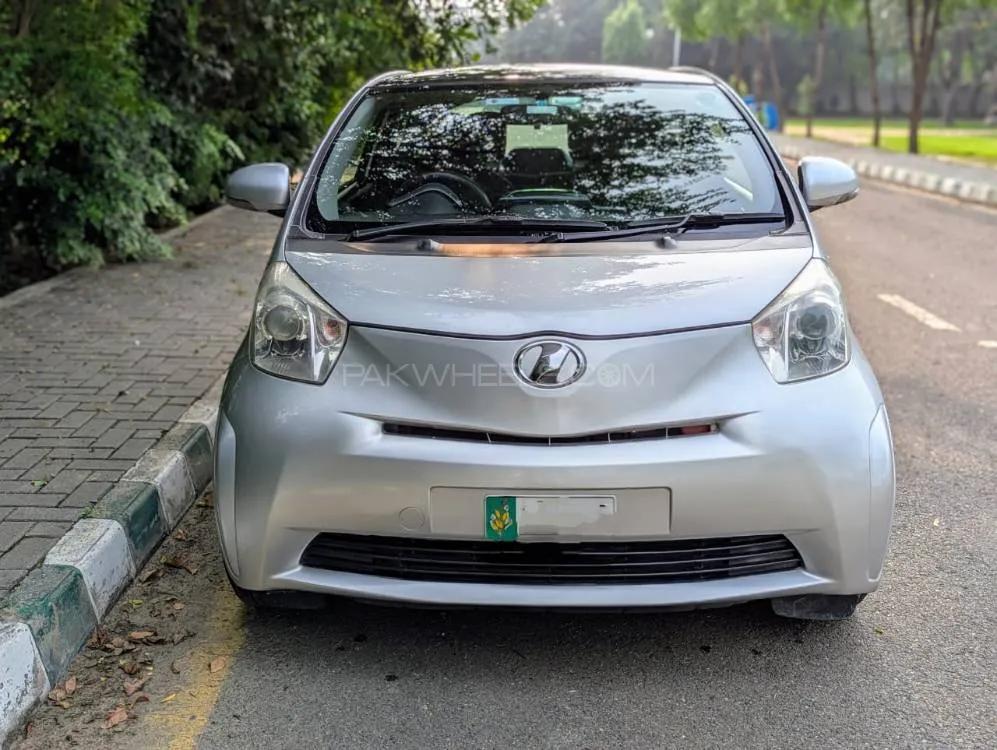 Toyota iQ 2012 for Sale in Lahore Image-1