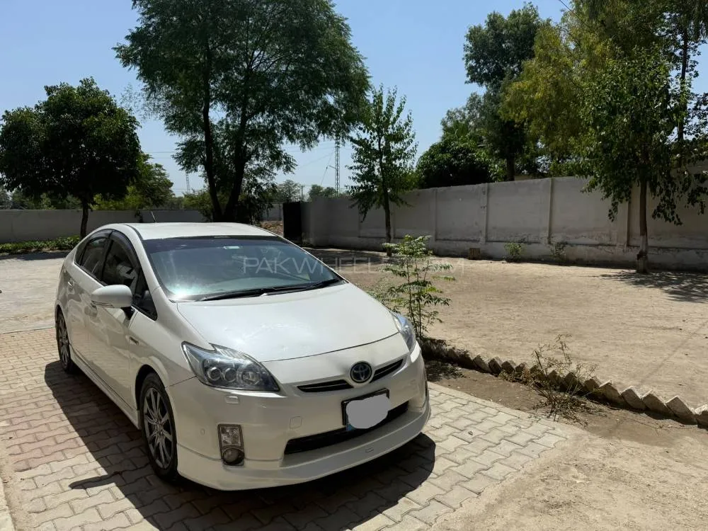 Toyota Prius 2009 for Sale in Abbottabad Image-1