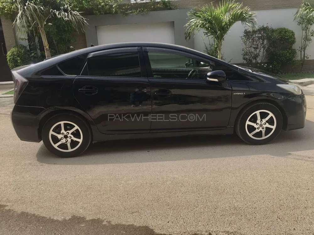 Toyota Prius 2011 for Sale in Rawalpindi Image-1