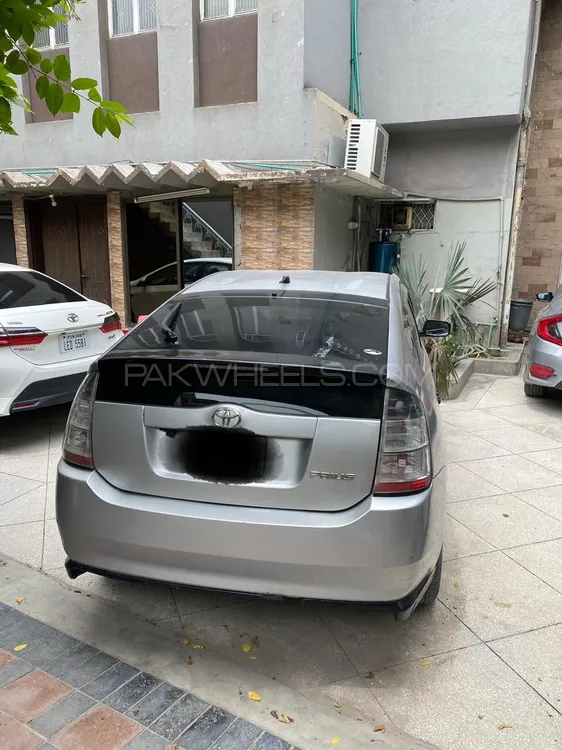 Toyota Prius 2007 for Sale in Lahore Image-1