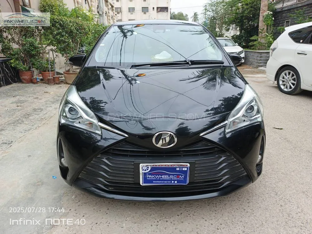 Toyota Vitz 2019 for Sale in Karachi Image-1