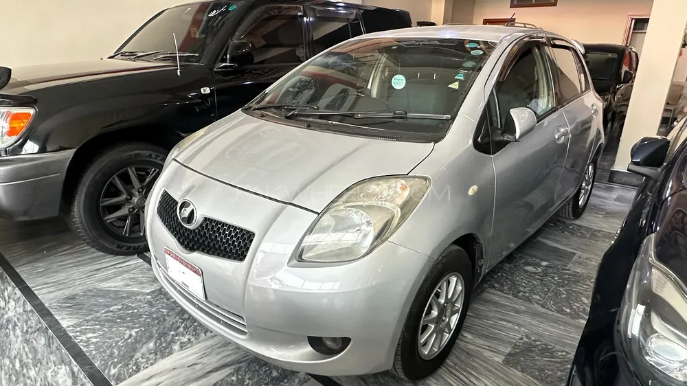 Toyota Vitz 2005 for Sale in Quetta Image-1