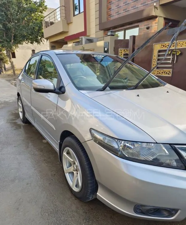 Honda City 2017 for Sale in Lahore Image-1
