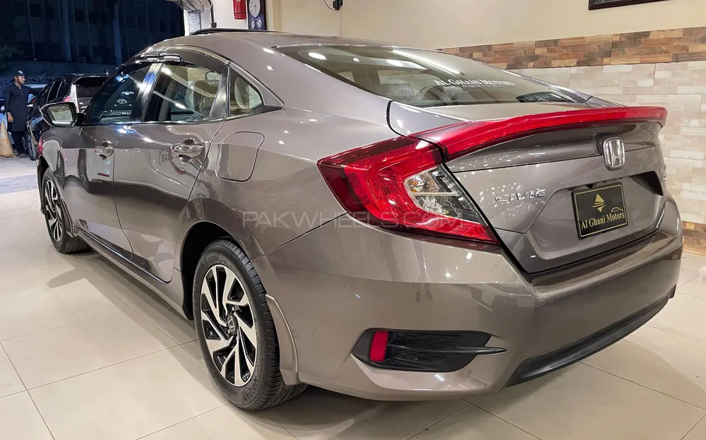 Honda Civic 2018 for Sale in Bahawalpur Image-1